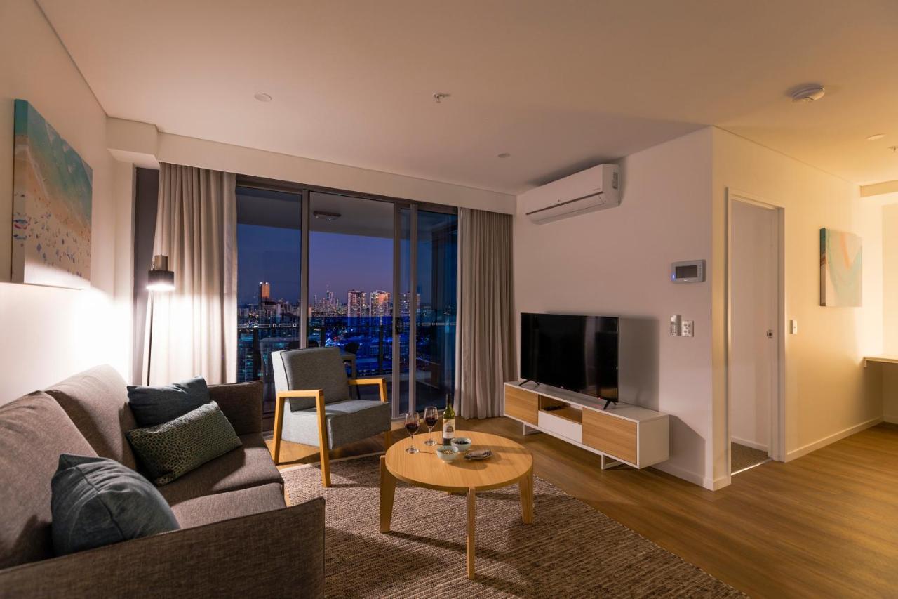 Sky Broadwater Apartments Southport Ngoại thất bức ảnh